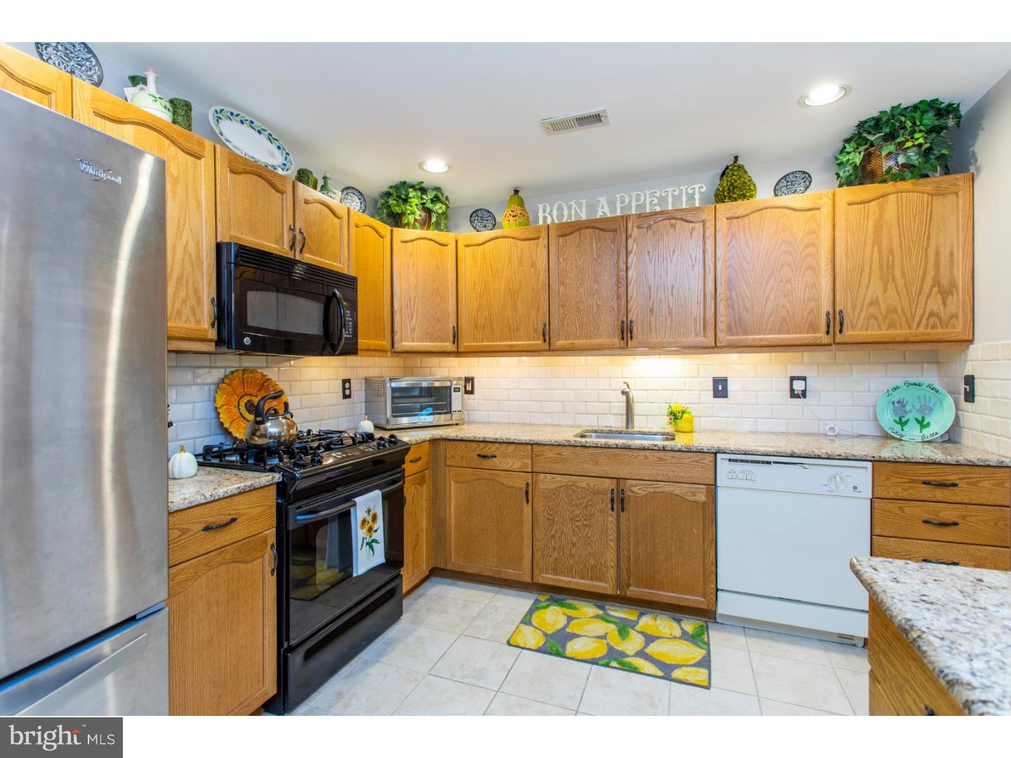57 Walker Road Limerick, PA 19468 - Photo 5 of 25 Kitchen
