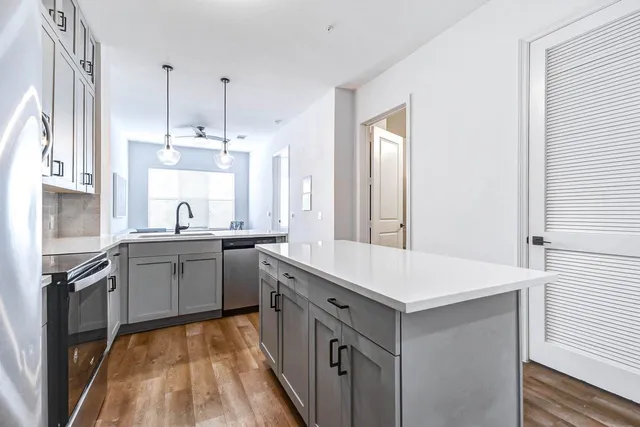 $1,600 | 1508 Blodgett Street, Unit 405, Houston, TX 77004