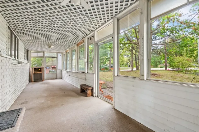 $318,108 | 26 Glen Echo Road, Elgin, IL 60120