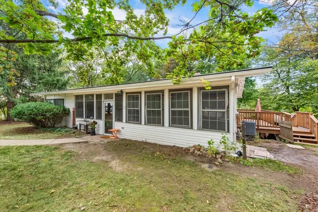 $318,108 | 26 Glen Echo Road, Elgin, IL 60120