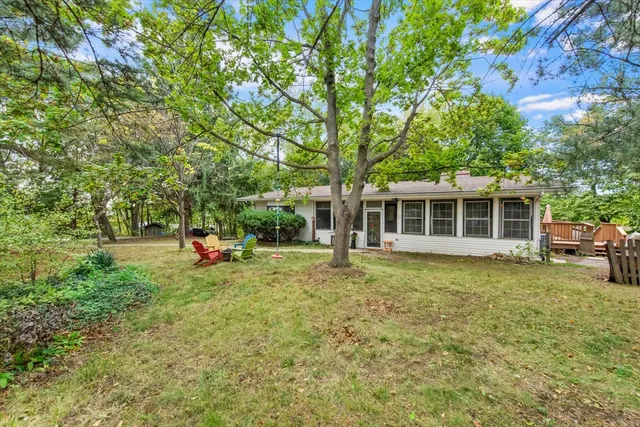 $318,108 | 26 Glen Echo Road, Elgin, IL 60120