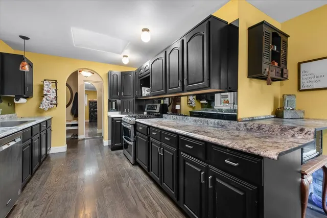 $318,108 | 26 Glen Echo Road, Elgin, IL 60120