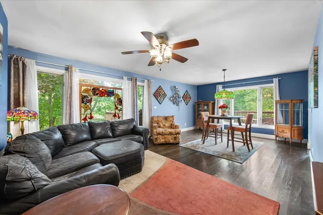 $318,108 | 26 Glen Echo Road, Elgin, IL 60120