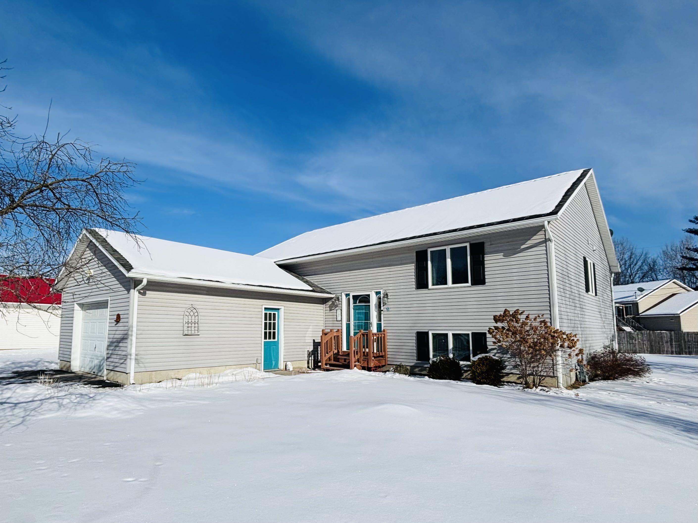 9 Andy Avenue Swanton, VT 05488 - Photo 2 of 56