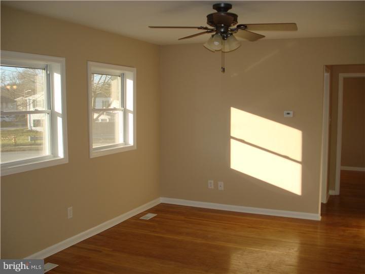 2 Dryden Road New Castle, DE 19720 - Photo 3 of 20 Gallery Image 3