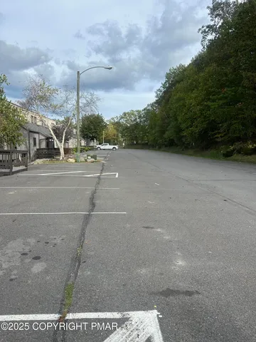 $467,000 | 63 Slalom Way, Tannersville, PA 18372