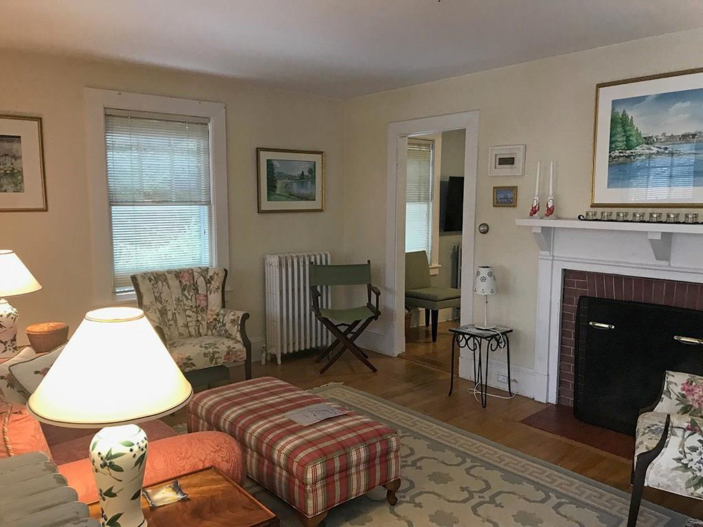 6 Rock End Road Mount Desert, ME 04662 - Photo 9 of 23 Living Room