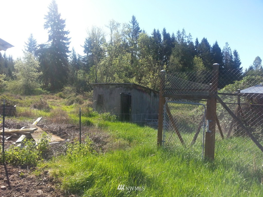 32903 Locke Road Roy, WA 98580 - Photo 4 of 8 Gallery Image 4