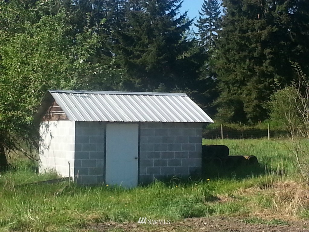 32903 Locke Road Roy, WA 98580 - Photo 6 of 8 Gallery Image 6