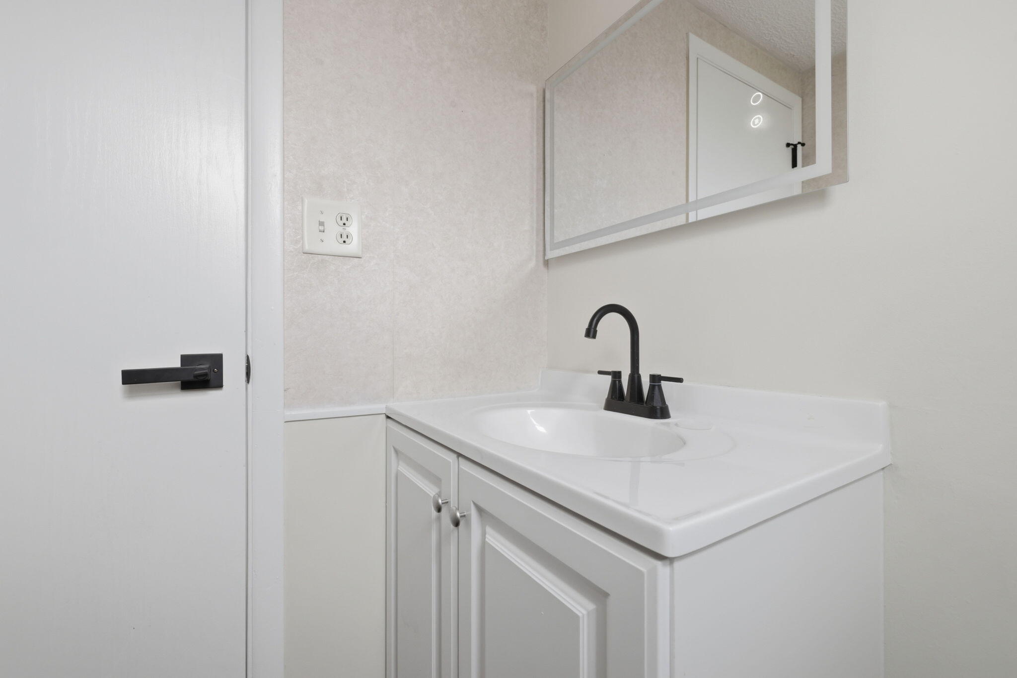 1604 87th Place Kenosha, WI 53143 - Photo 11 of 26 11-web-or-mls-r5__7732 jacek cwik