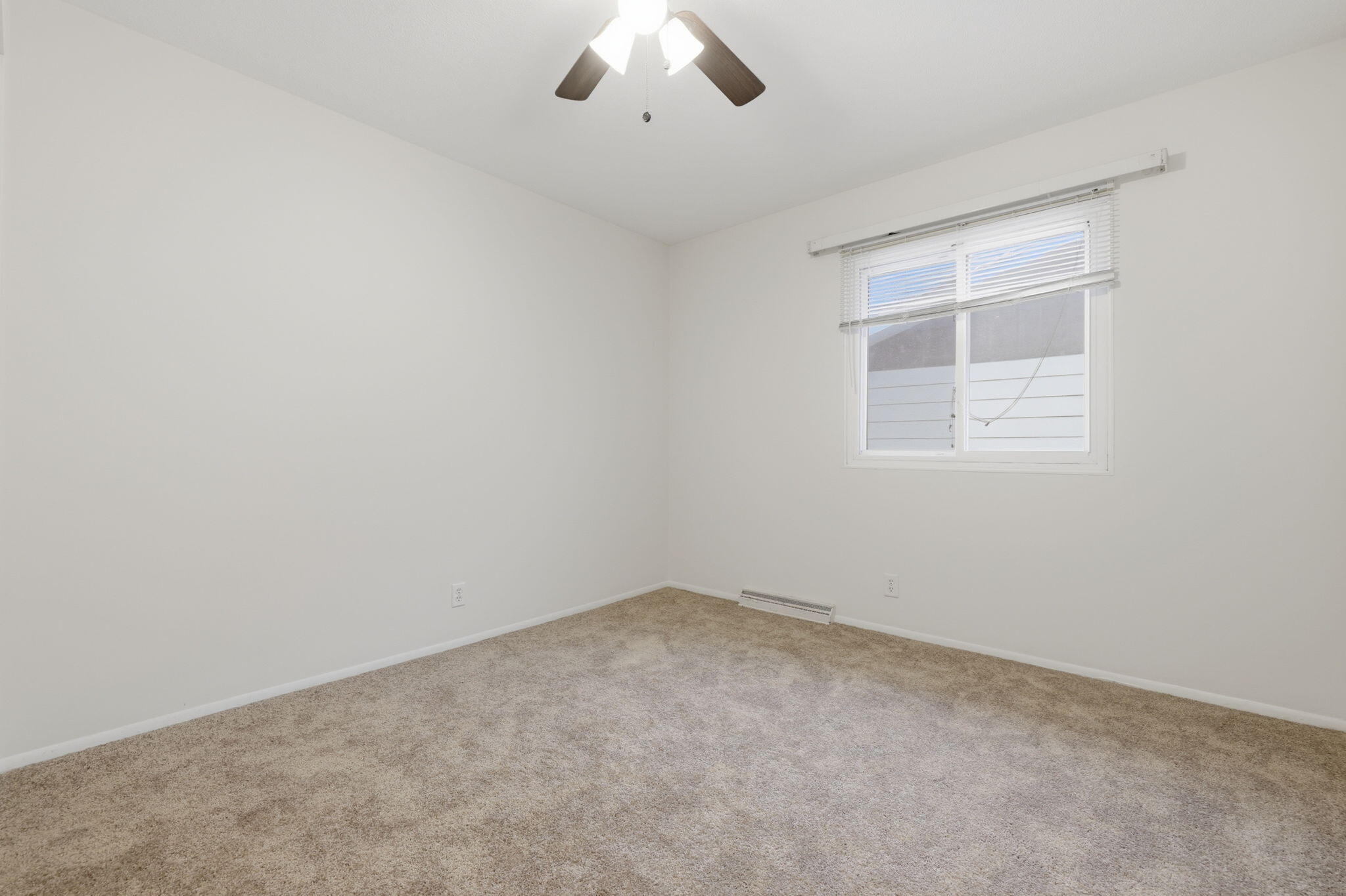 1604 87th Place Kenosha, WI 53143 - Photo 14 of 26 14-web-or-mls-r5__7750 jacek cwik