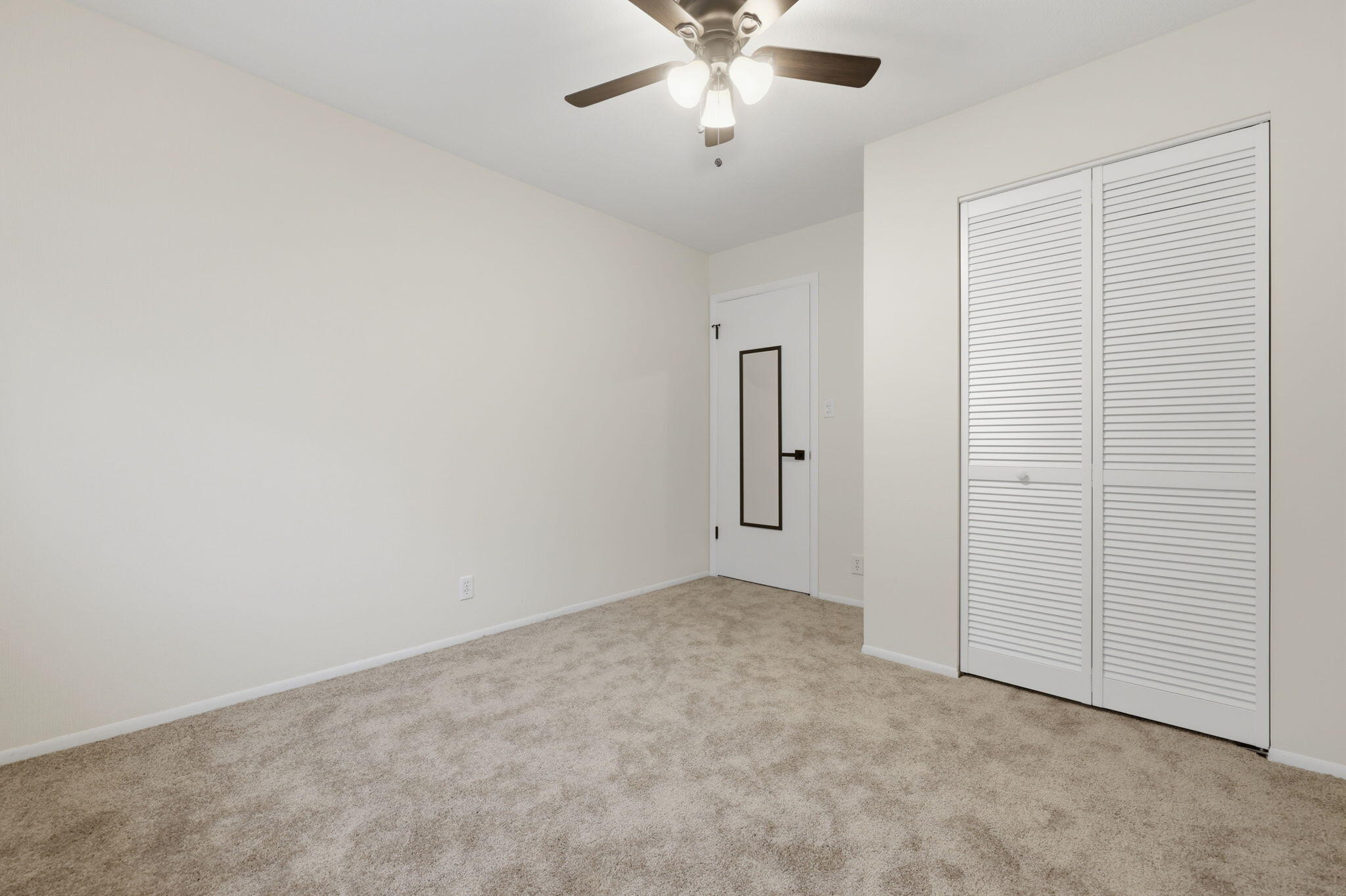 1604 87th Place Kenosha, WI 53143 - Photo 15 of 26 15-web-or-mls-r5__7753 jacek cwik