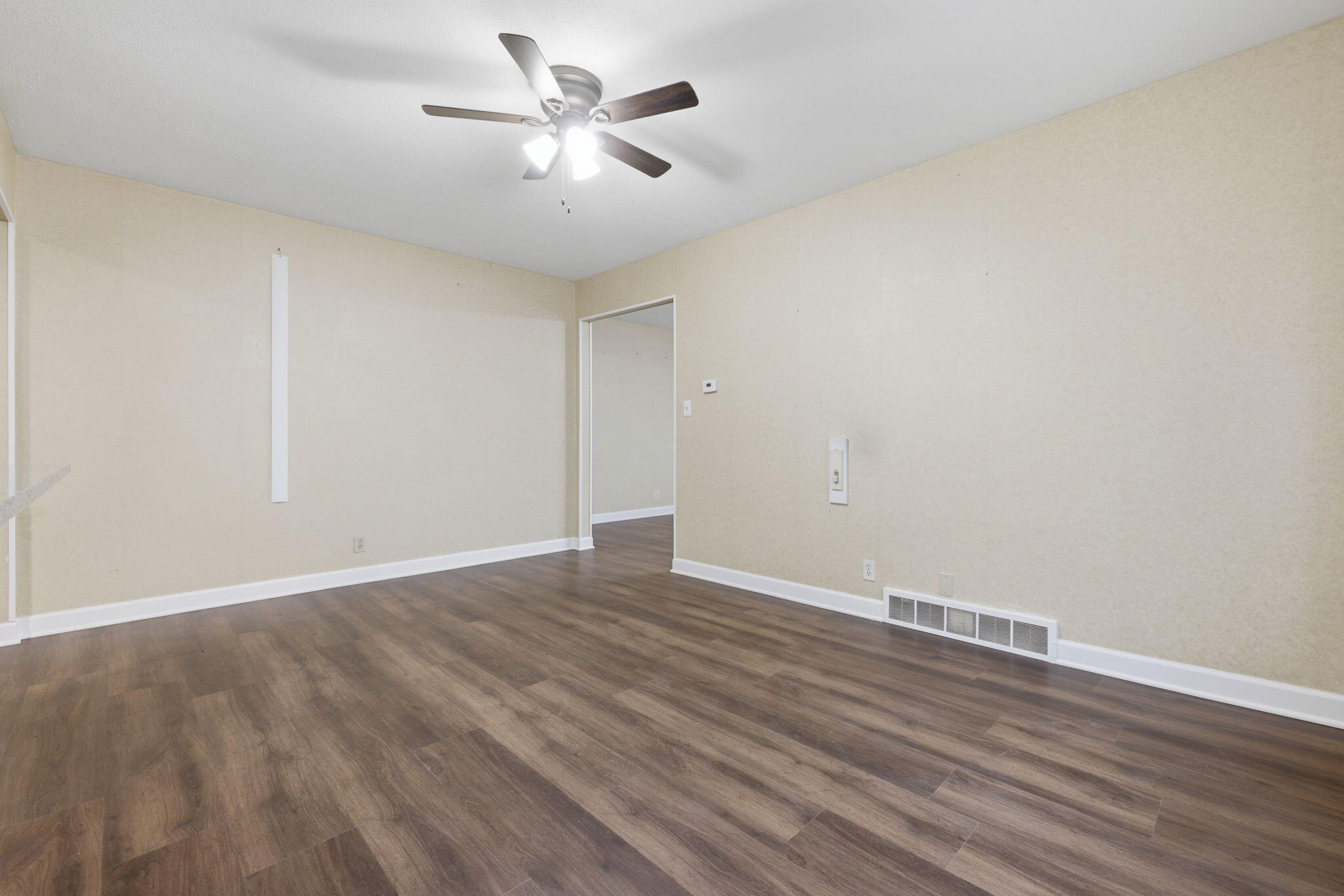 1604 87th Place Kenosha, WI 53143 - Photo 6 of 26 6-web-or-mls-r5__7717 jacek cwik