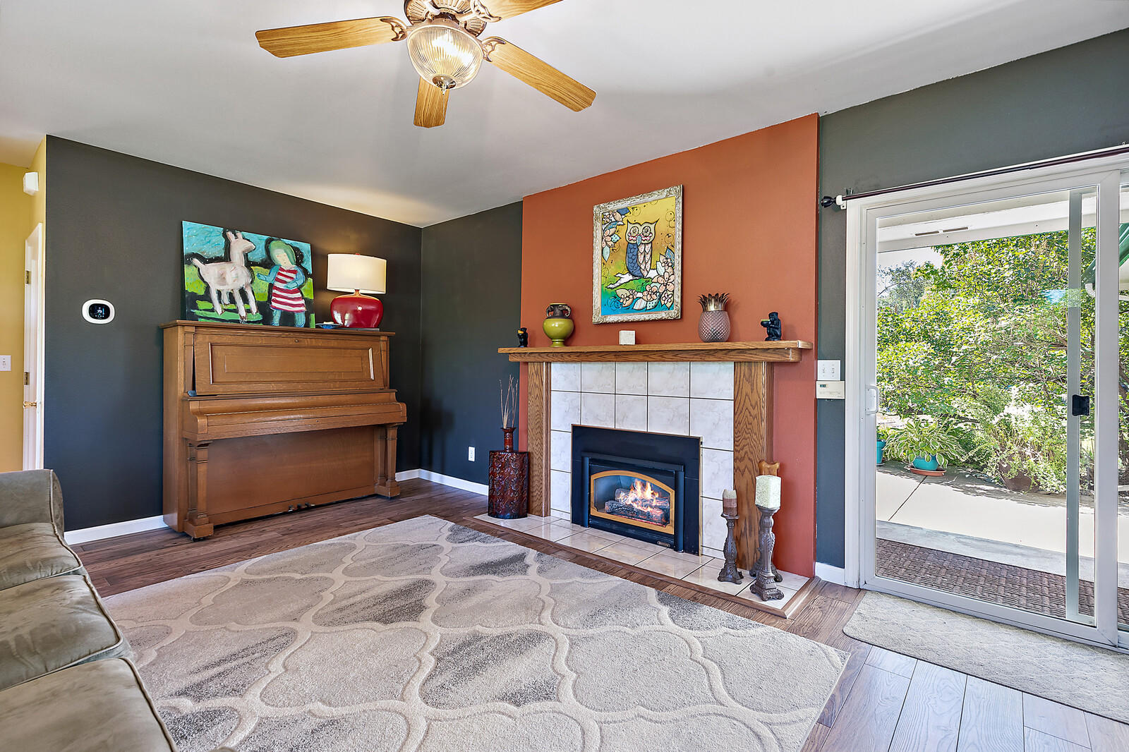 2833 Lower River Road Grants Pass, OR 97526 - Photo 8 of 60 Slider to covered patio!