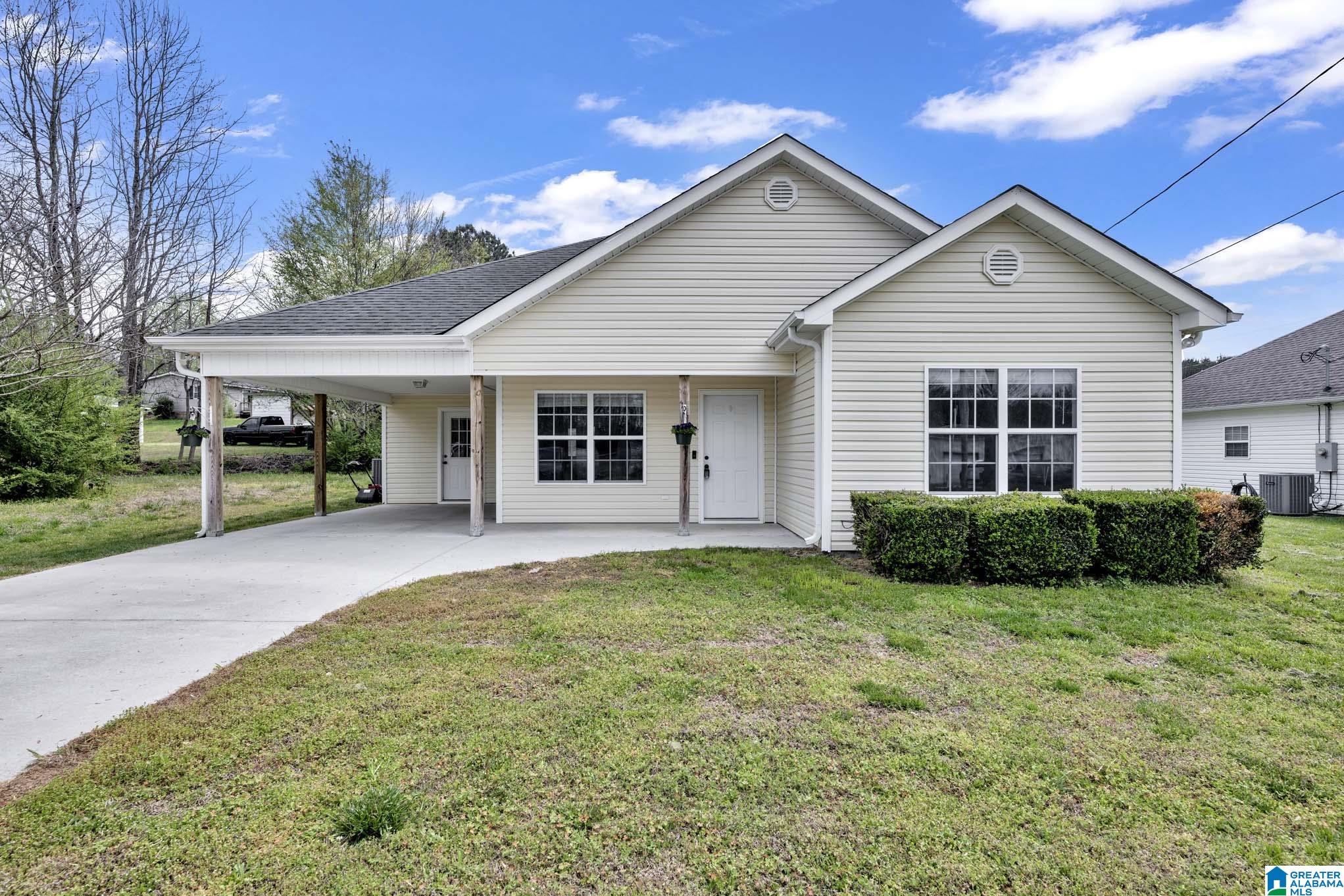 473 Hudson Avenue Oneonta, AL 35121 - Photo 1 of 26