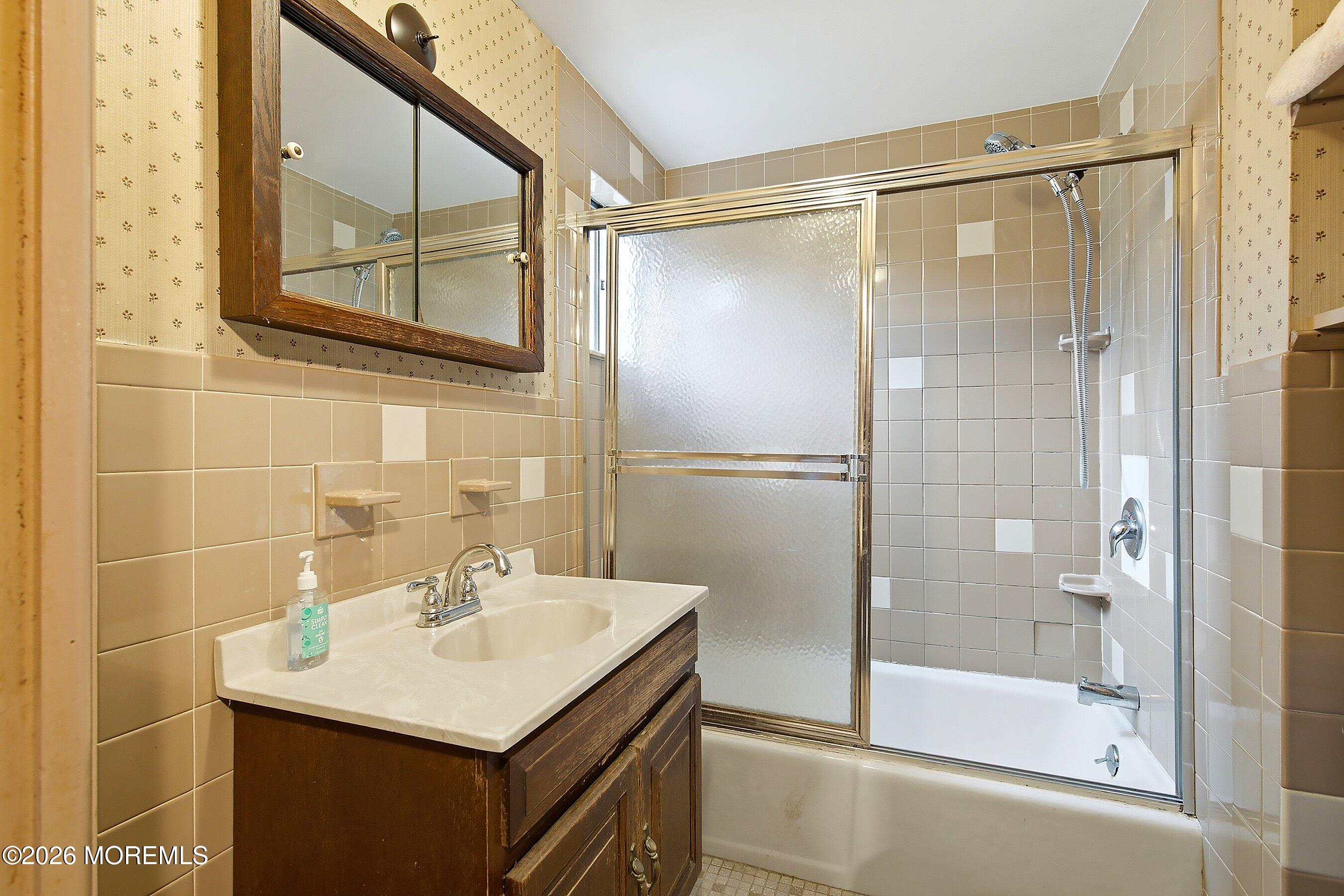 1198 Maxim Southard Road Howell, NJ 07731 - Photo 8 of 30 07-Bath 1