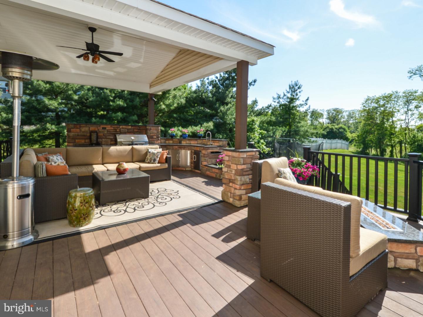 401 Shady Grove Road Yardley, PA 19067 - Photo 4 of 25 Gallery Image 4