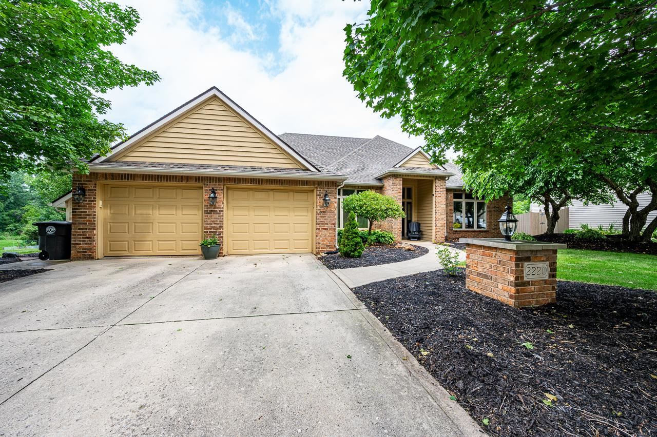2220 Point Wood Road Fort Wayne, IN 46818 - Photo 2 of 36
