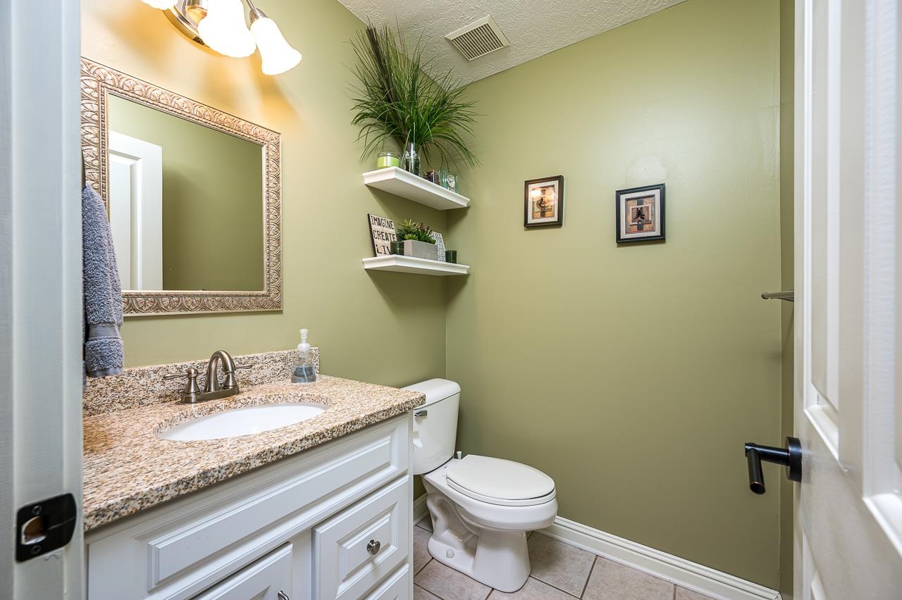 2220 Point Wood Road Fort Wayne, IN 46818 - Photo 26 of 36