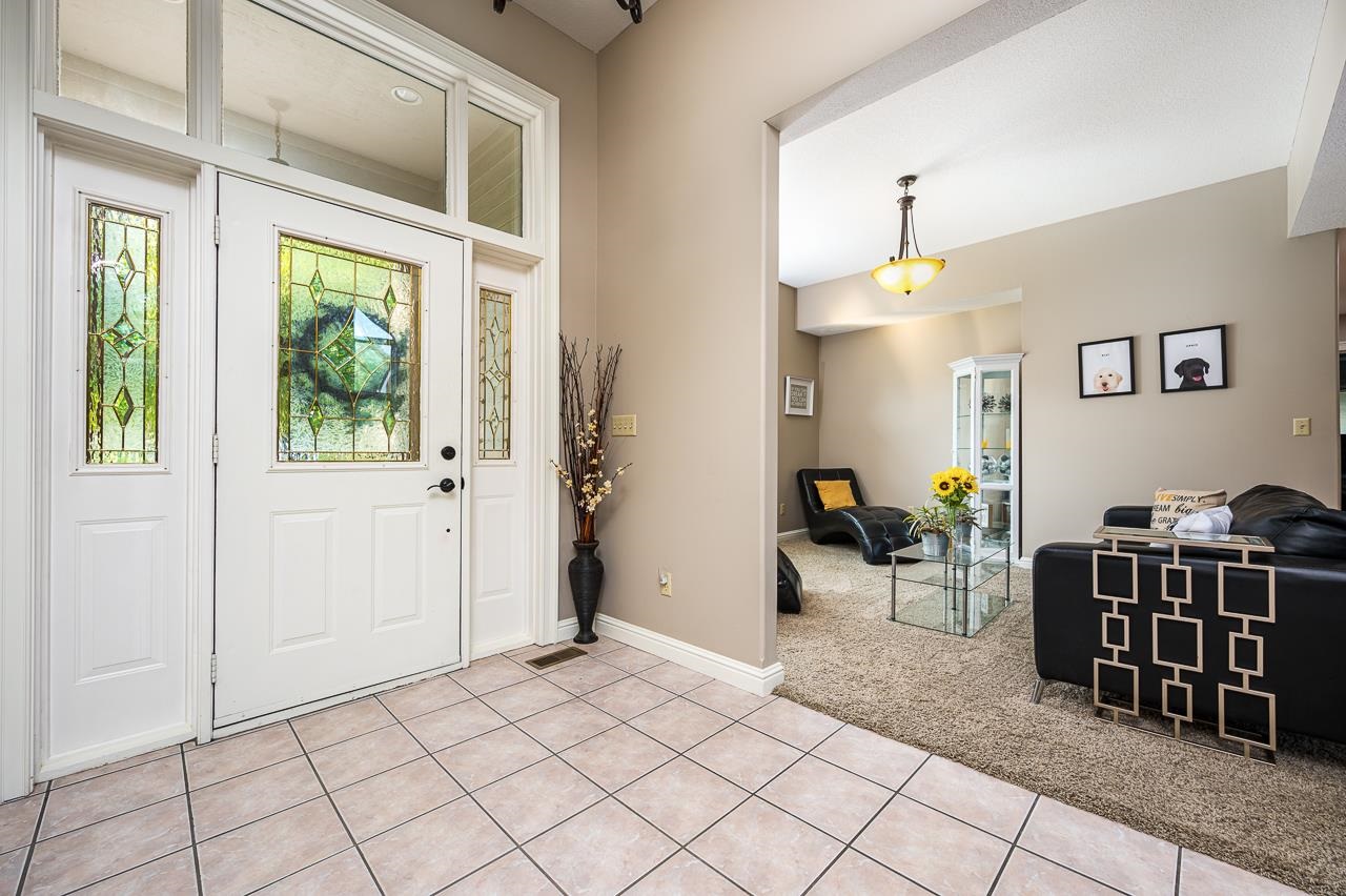 2220 Point Wood Road Fort Wayne, IN 46818 - Photo 5 of 36
