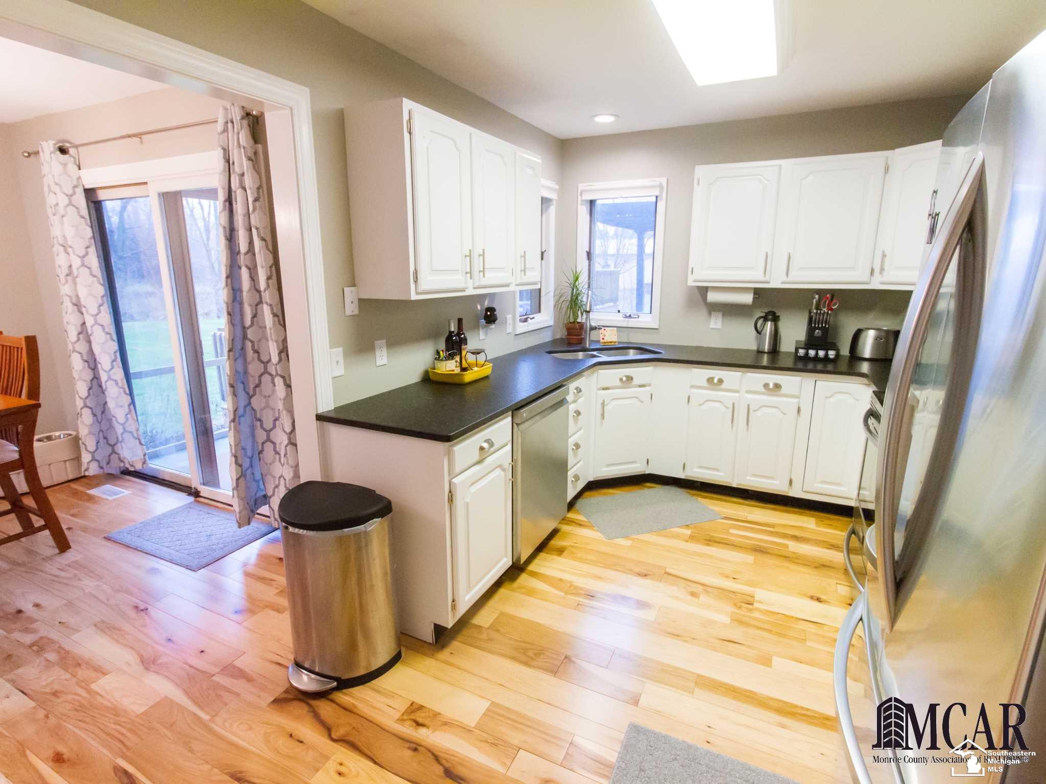 5830 Douglas Road Ida, MI 48140 - Photo 10 of 42 21438547-9.JPG