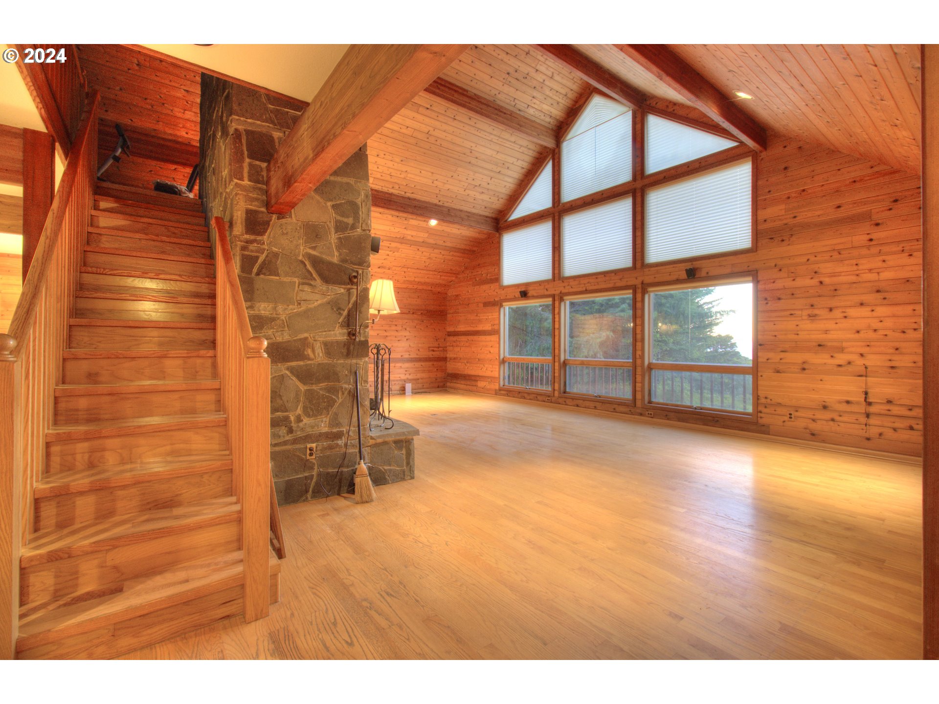 34071 Ophir Road Gold Beach, OR 97444 - Photo 12 of 44 Gallery Image 12