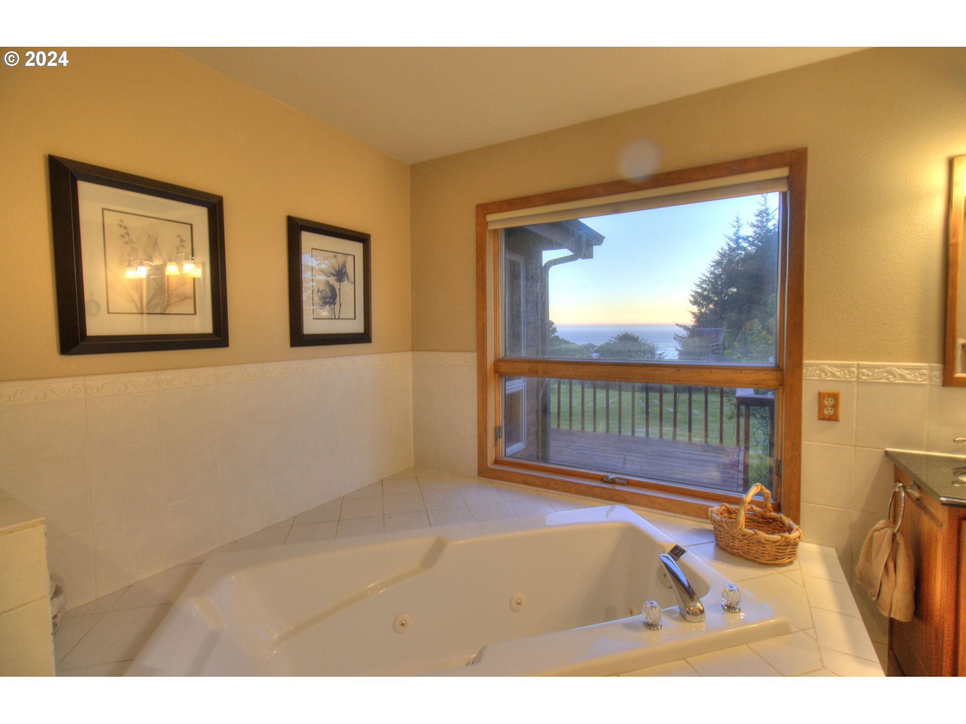34071 Ophir Road Gold Beach, OR 97444 - Photo 20 of 44 Gallery Image 20