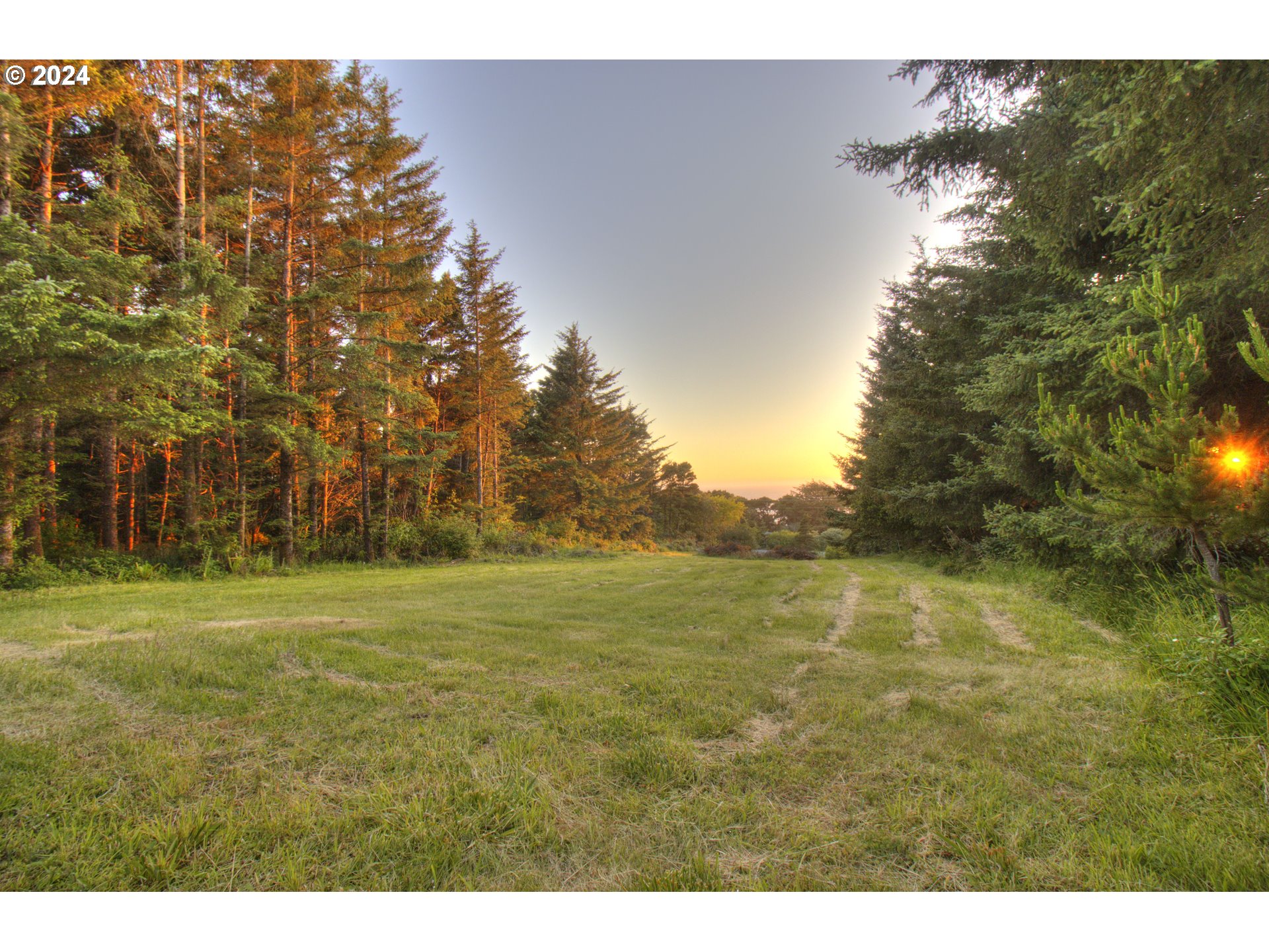 34071 Ophir Road Gold Beach, OR 97444 - Photo 36 of 44 Gallery Image 36