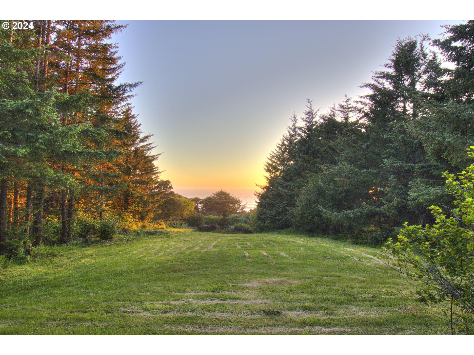 34071 Ophir Road Gold Beach, OR 97444 - Photo 37 of 44 Gallery Image 37