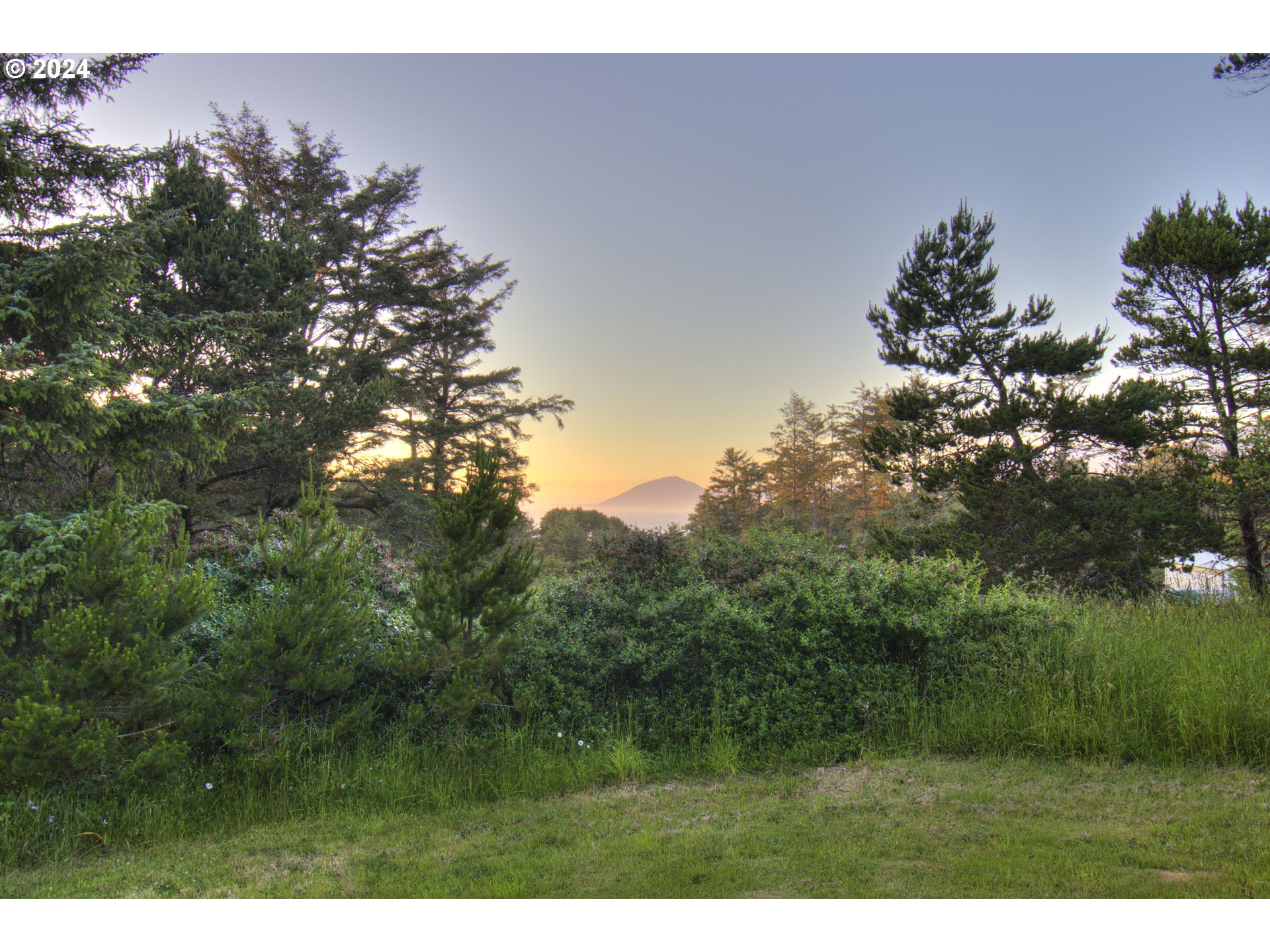34071 Ophir Road Gold Beach, OR 97444 - Photo 38 of 44 Gallery Image 38