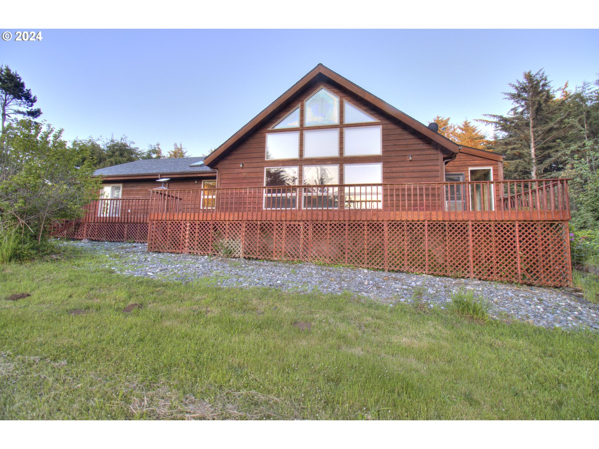 34071 Ophir Road Gold Beach, OR 97444 - Photo 39 of 44 Gallery Image 39