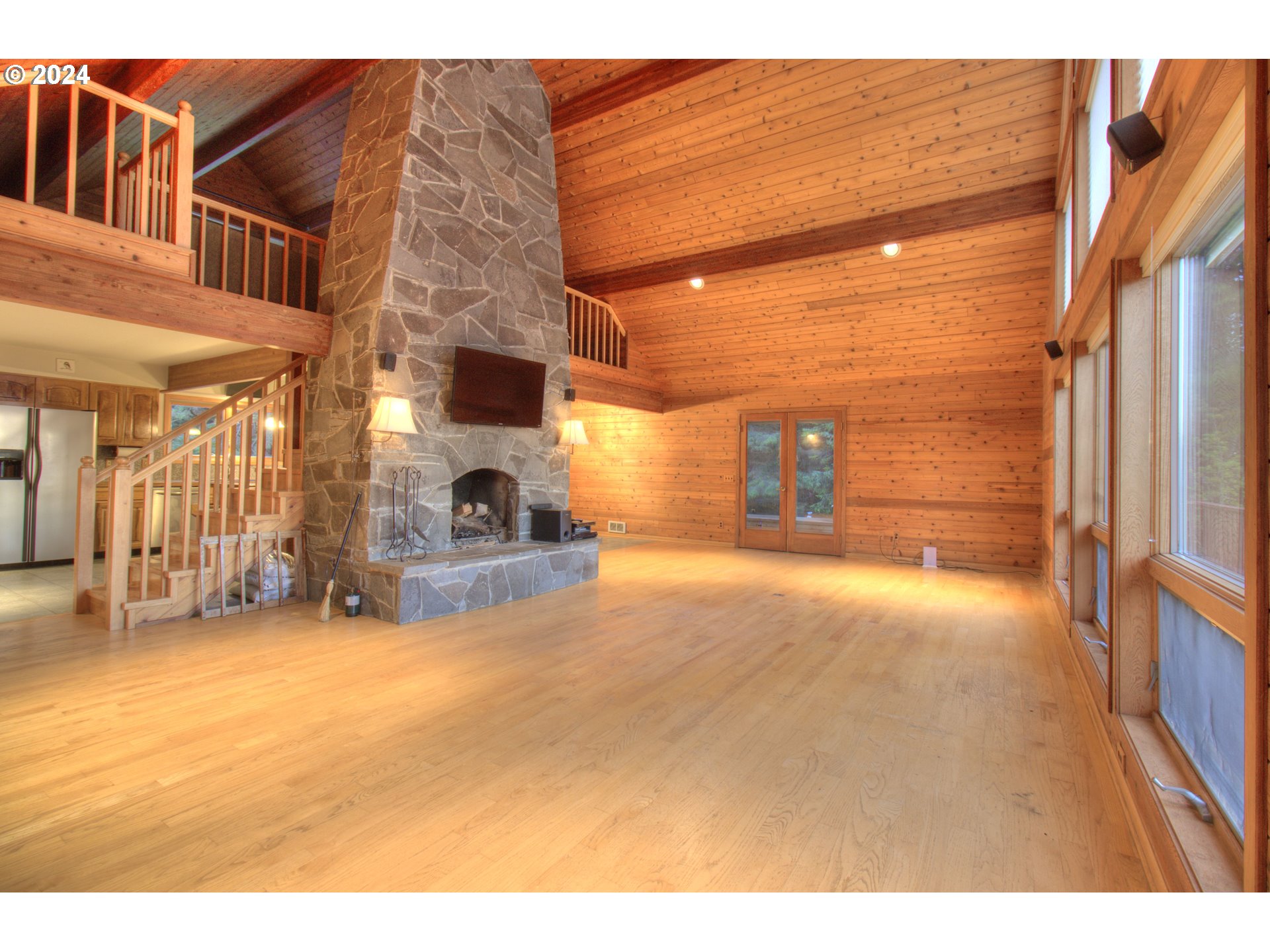 34071 Ophir Road Gold Beach, OR 97444 - Photo 10 of 44 Gallery Image 10