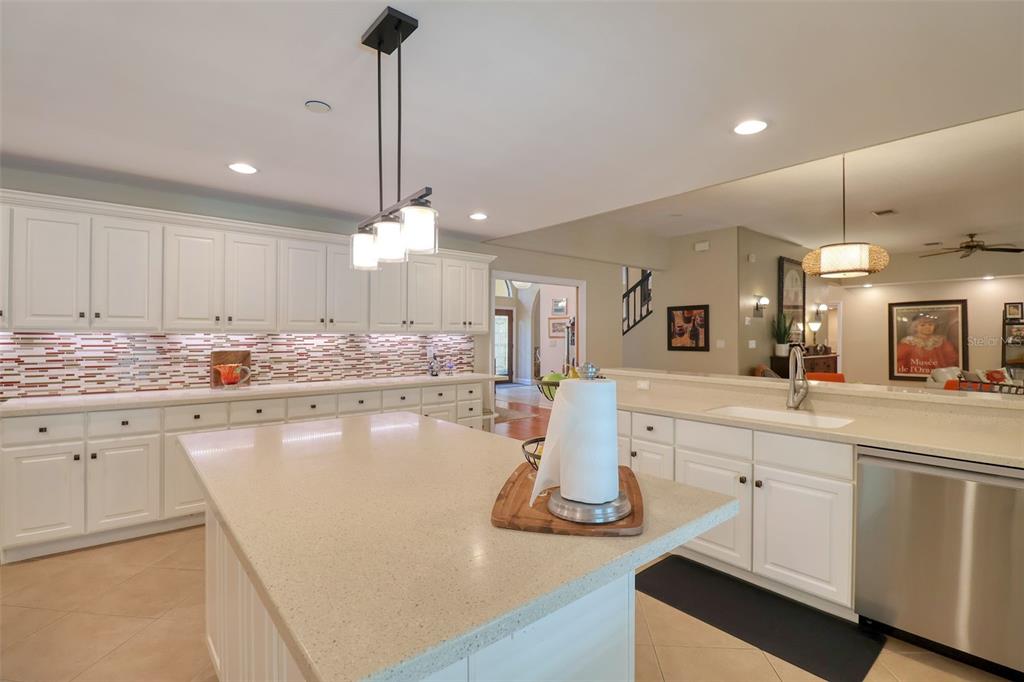 2771 Camden Road Clearwater, FL 33759 - Photo 19 of 70