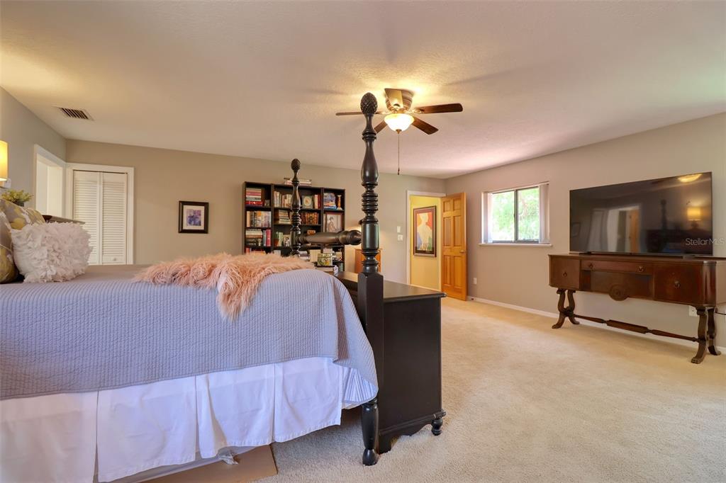 2771 Camden Road Clearwater, FL 33759 - Photo 44 of 70