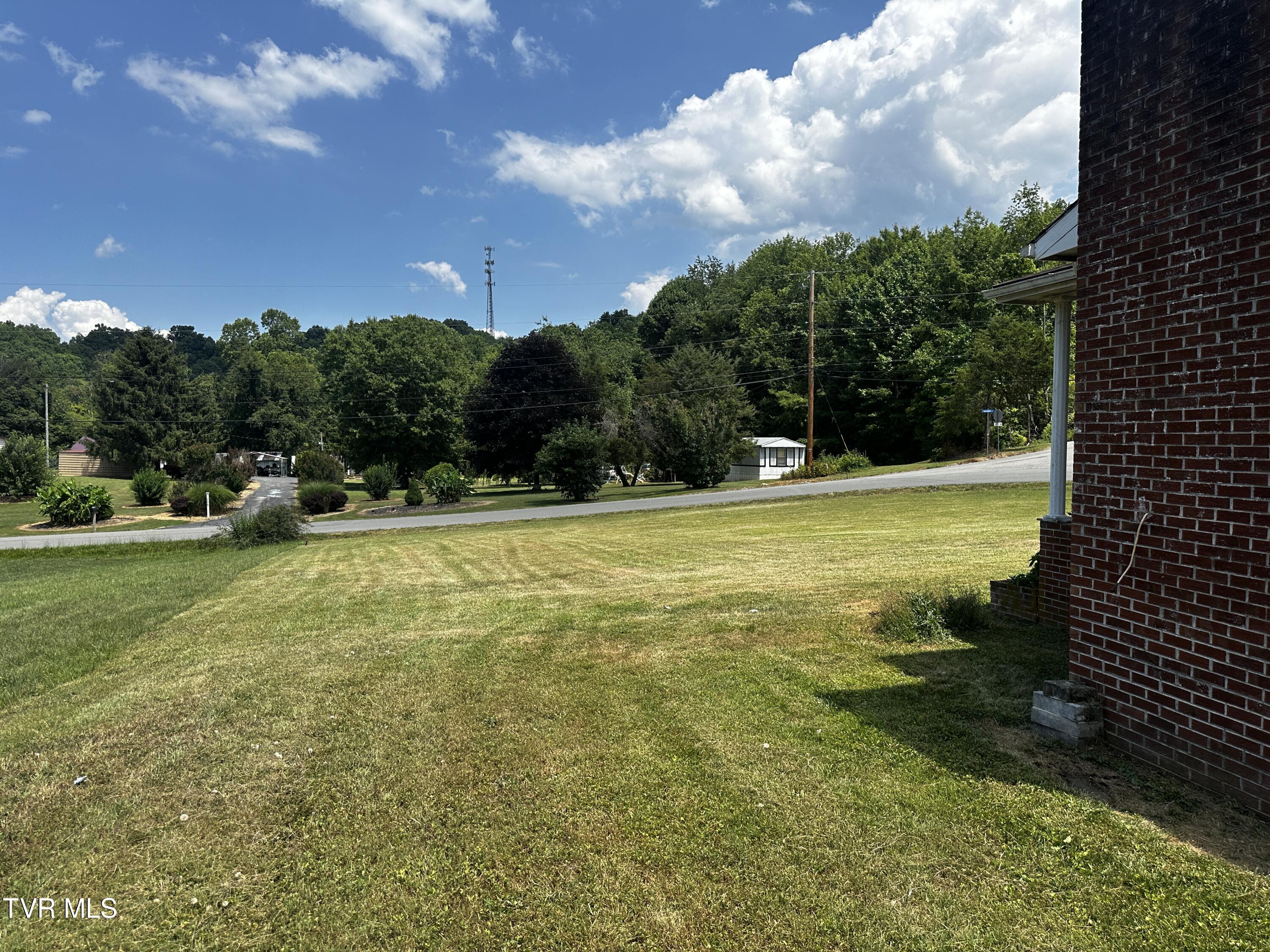 667 Spring Hill Road Cedar Bluff, VA 24609 - Photo 10 of 14 IMG_6238