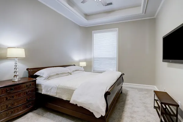 $8,500 | 127 East Bracebridge Circle, The Woodlands, TX 77382