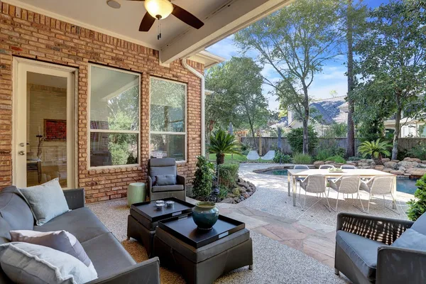 $8,500 | 127 East Bracebridge Circle, The Woodlands, TX 77382