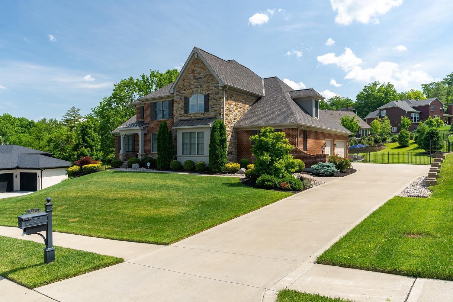 7312 Ridgestone Drive Madeira, OH 45243 - Photo 2 of 50