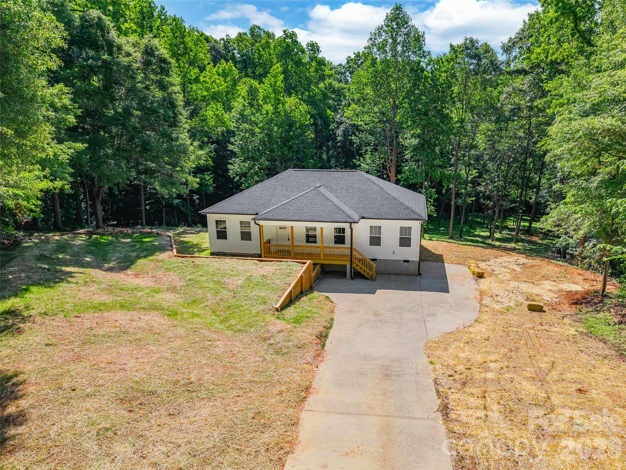 1630 Riddle Rd Extension Clover, SC 29710 - Photo 2 of 47