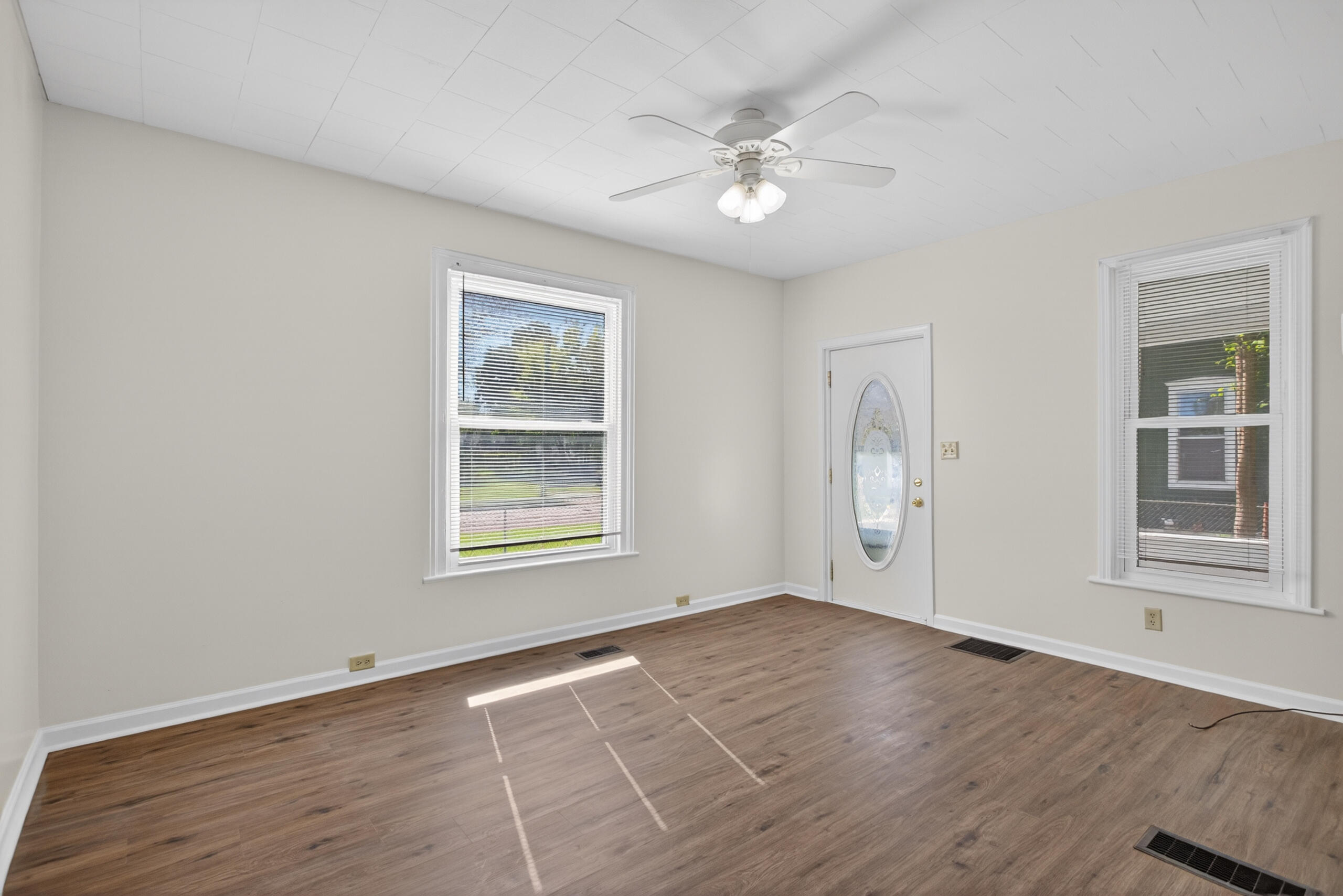 610 Backus Street Jackson, MI 49202 - Photo 24 of 53 IMG_5634