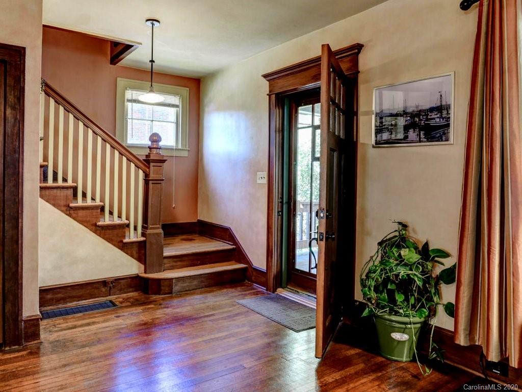 15 Longview Road Asheville, NC 28806 - Photo 4 of 25 Gallery Image 4