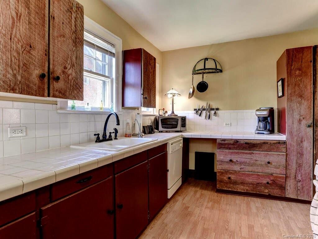 15 Longview Road Asheville, NC 28806 - Photo 8 of 25 Gallery Image 8