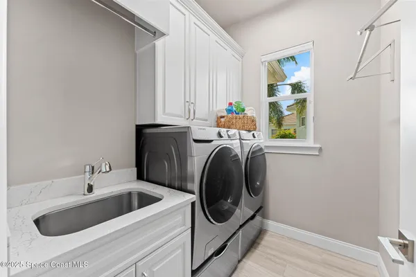 $975,000 | 4052 Durksly Drive, Melbourne, FL 32940