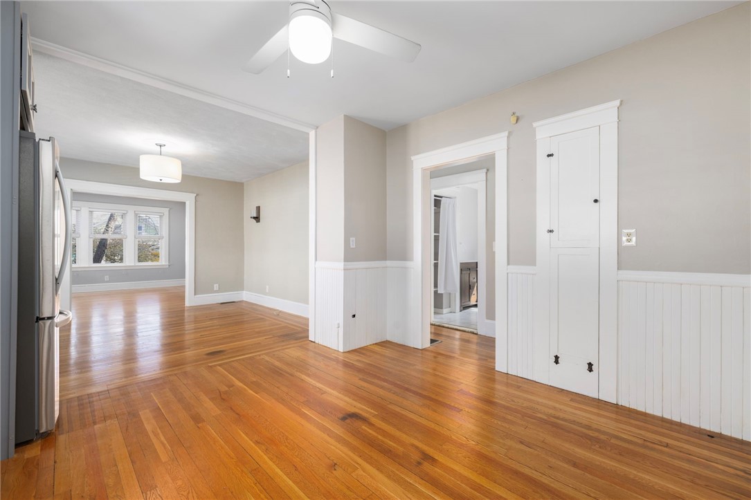 92 Colonial Road Providence, RI 02906 - Photo 9 of 49 Gallery Image 9