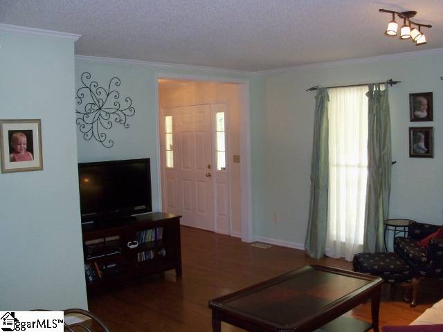 116 Doverdale Road Greenville, SC 29615 - Photo 3 of 22 Gallery Image 3