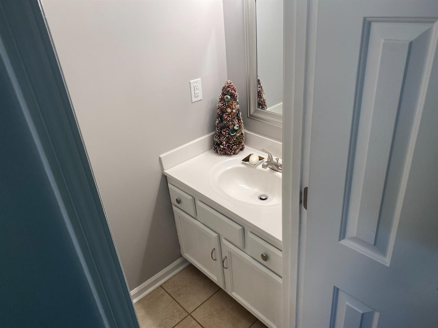 451 Squires Road Lexington, KY 40515 - Photo 3 of 12 Photo 3
