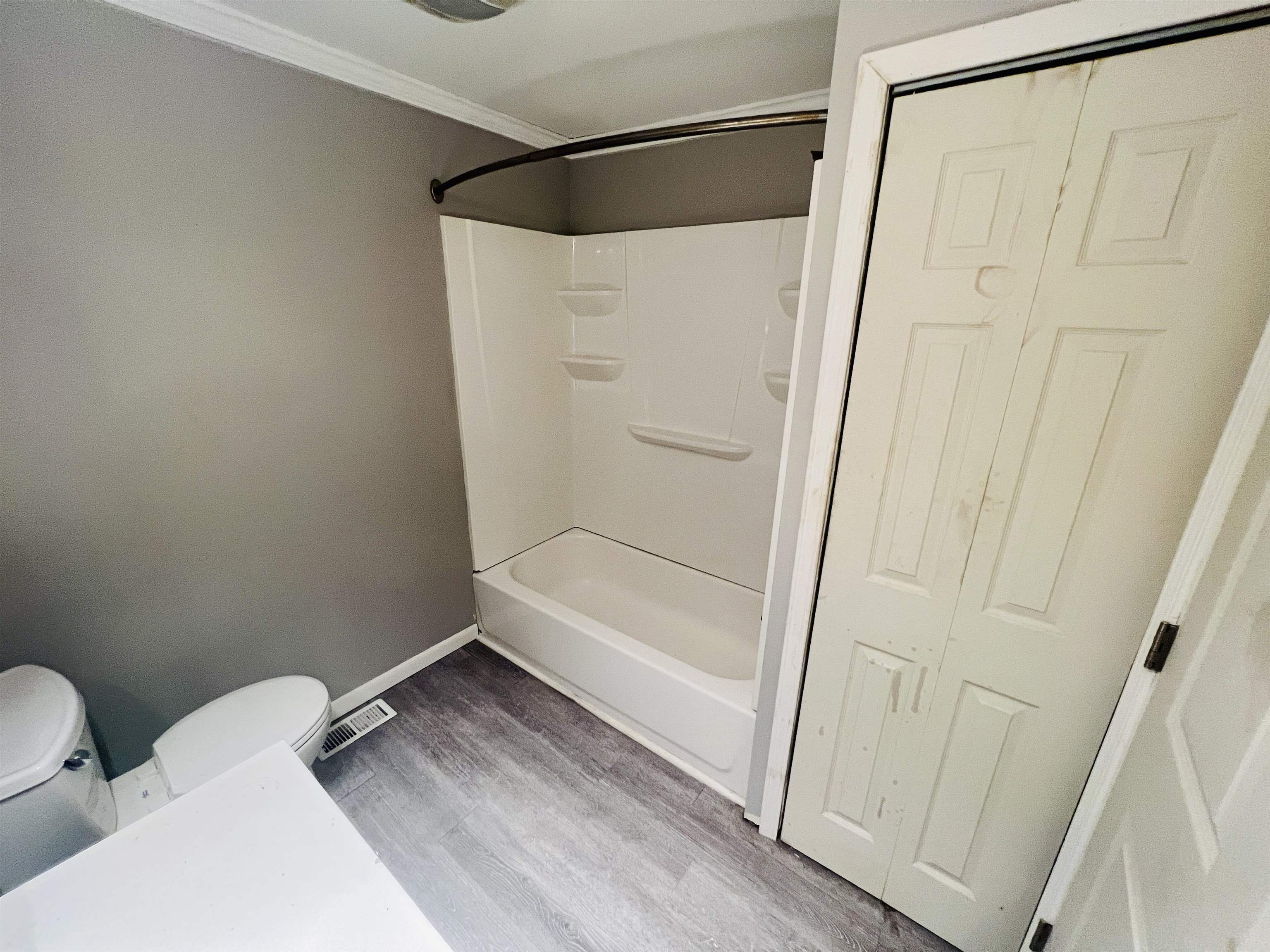 7371 Nichols Road Flushing, MI 48433 - Photo 32 of 57