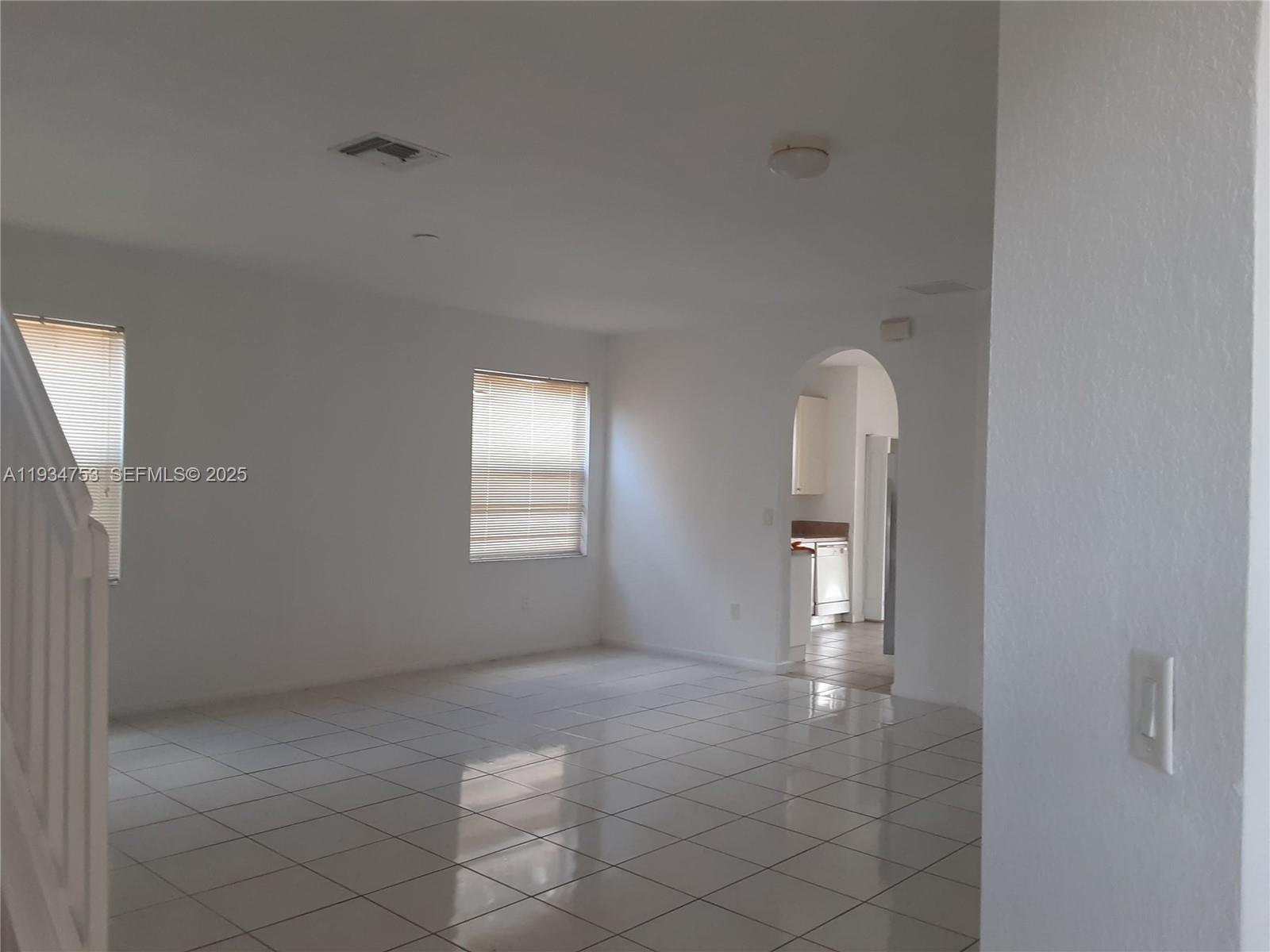 3760 Northeast 9th Court Homestead, FL 33033 - Photo 4 of 19