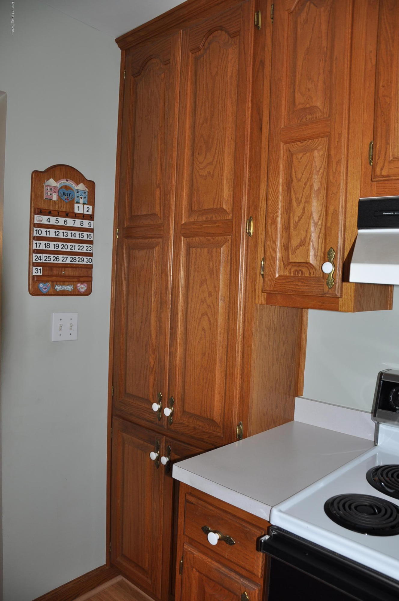4002 Valley Station Road Louisville, KY 40272 - Photo 20 of 44 DSC_0368