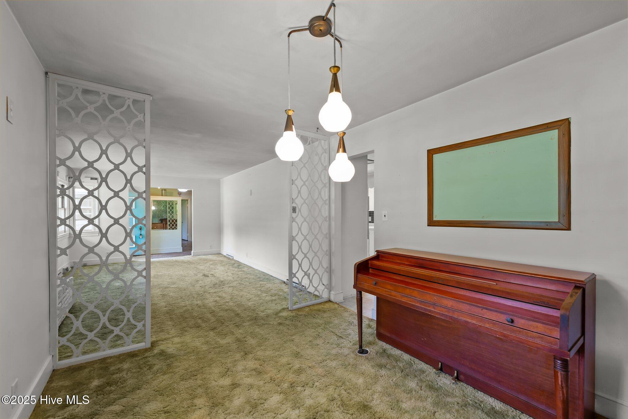 600 Liberty Hill Road Kinston, NC 28501 - Photo 9 of 48 Dining Room